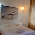 Hotel Artist 3*