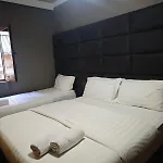 Hotel Artist