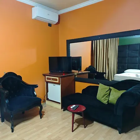 Hotel Boutique Artist 3*